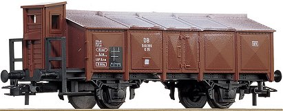 Hinged Lid car with brakemans cabin<br /><a href='images/pictures/Roco/46276.jpg' target='_blank'>Full size image</a>